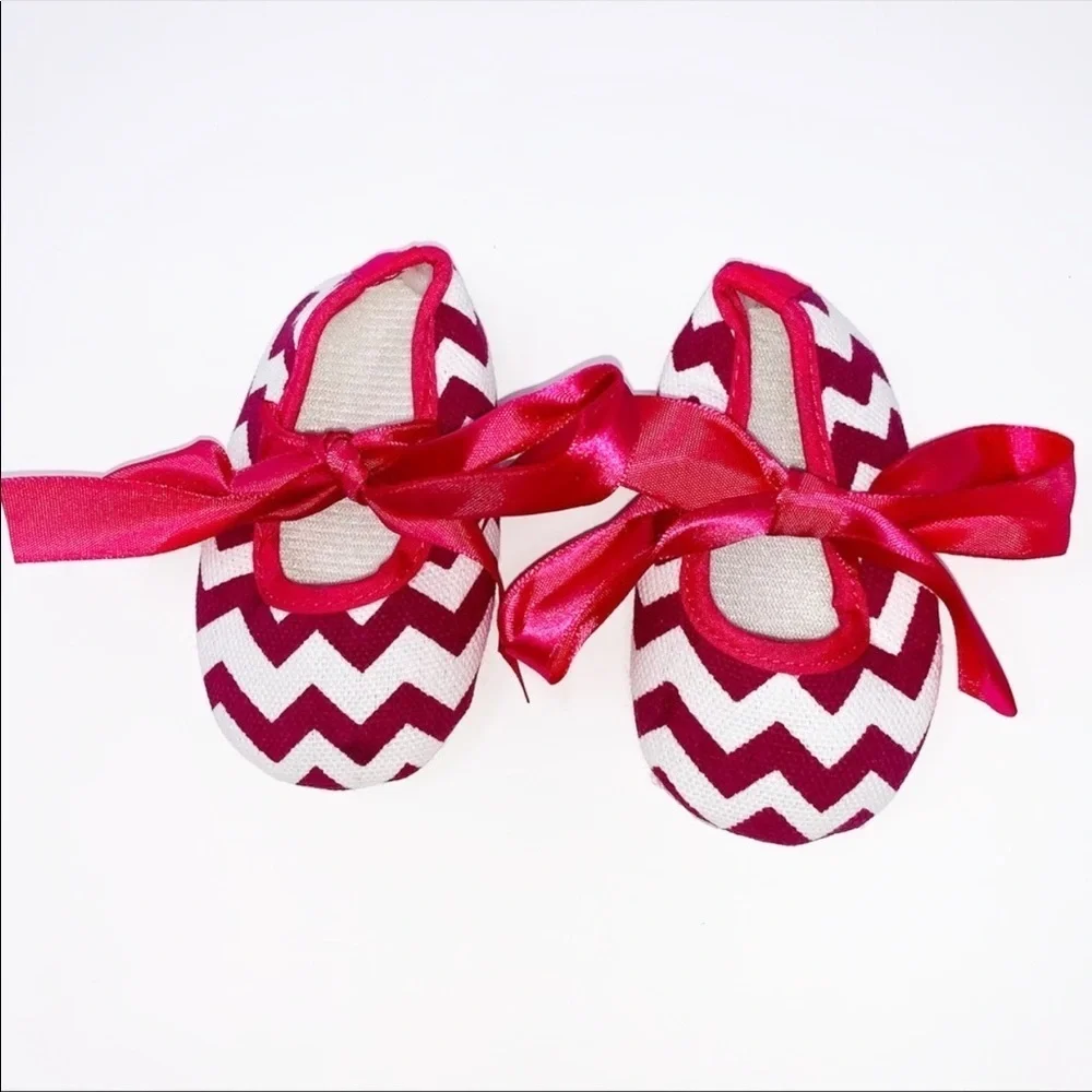 NEW Newborn Baby Girl Crib Shoes Pink